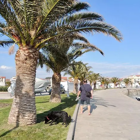 Magyar Apartmanhaz Lägenhet Pakoštane
