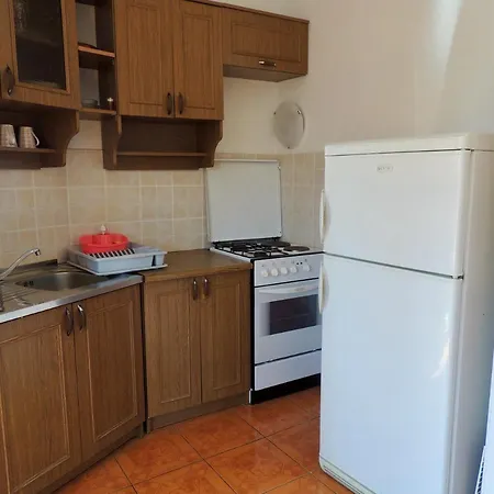 Magyar Apartmanhaz Lägenhet