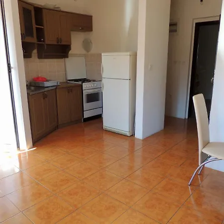 Magyar Apartmanhaz * Pakoštane