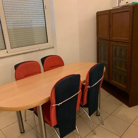 Magyar Apartmanhaz Lägenhet